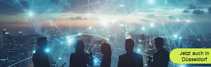 Menschen als Schemen blicken auf die Skyline einer Stadt, über die sich ein Abbild der Weltkarte befinden, auf dem verschiedene Standorte durch ein leuchtendes Netz verknüpft werden.