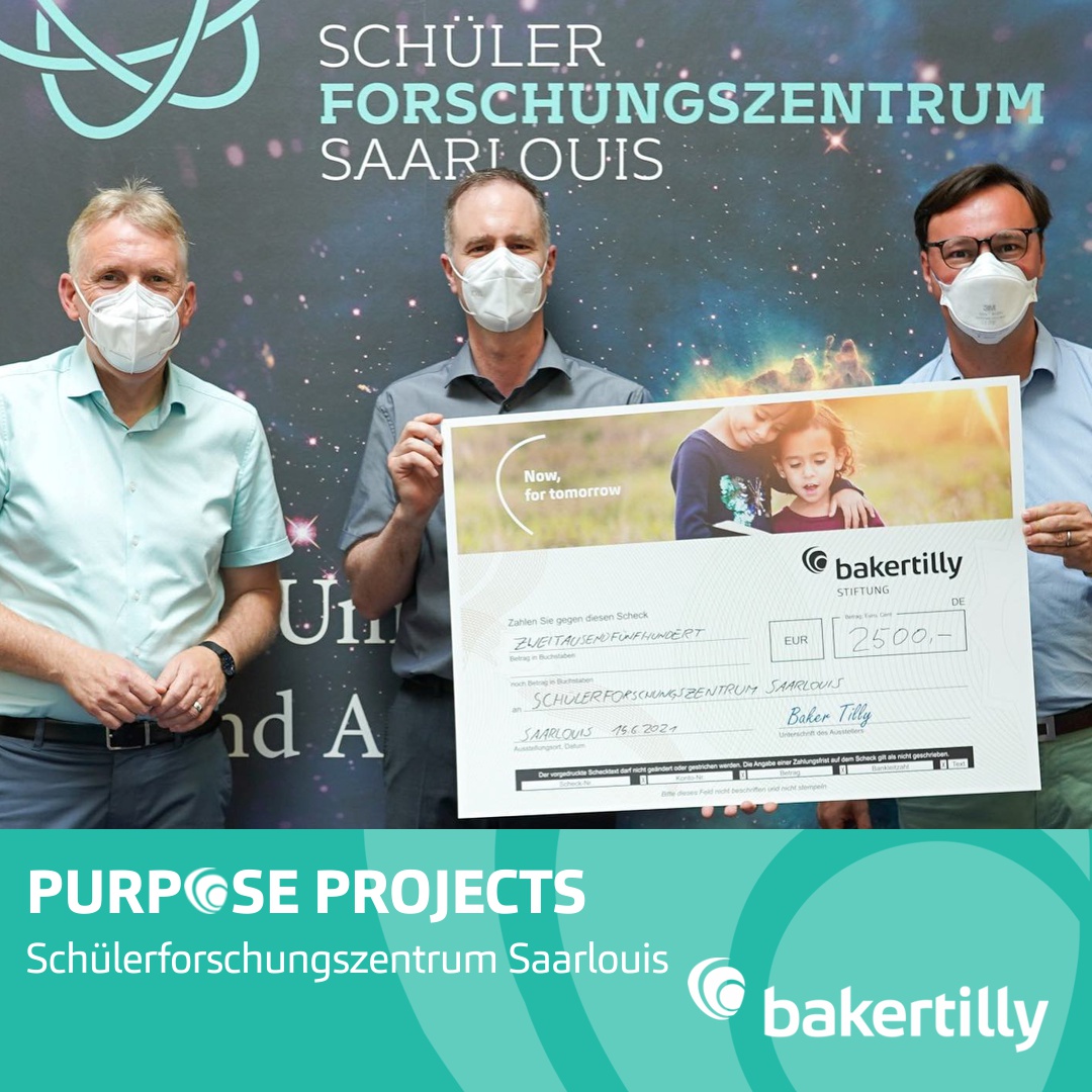 Fundament für wissenschaftliche Karrieren – Baker Tilly Stiftung unterstützt Schülerforschungszentrum Saarlouis mit 2.500 Euro