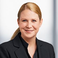  Regine  Rück