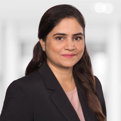 Neha Tiwari, BCom
