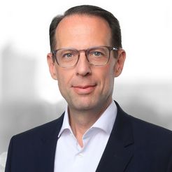  Simon  Parviz