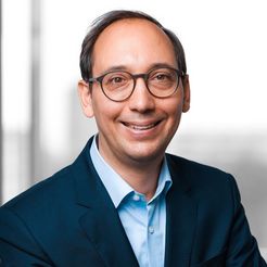 Dr. Dominic  Sommerhoff