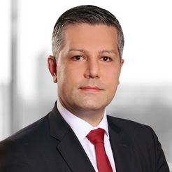  Jannik  Bayat