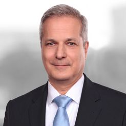 Dr. Jens  Hoeppe
