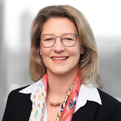  Katharina  Engels