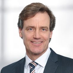  Oliver  König