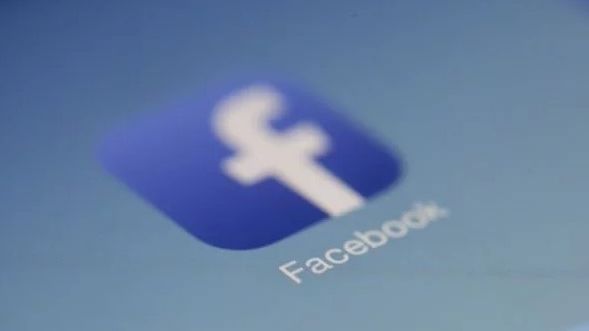 Foto: Das Icon der Facebook-App auf einem Apple-Gerät.