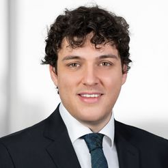  Nico  Schüller
