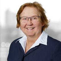  Petra  Mayer