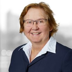  Petra  Mayer
