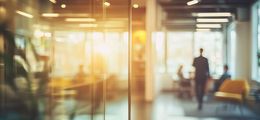 How far can the rights of a criminal defense insurer extend?