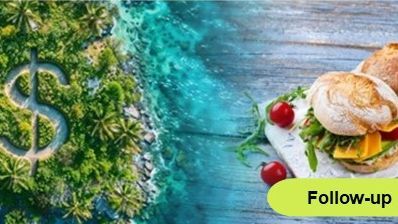 Kleine grüne Insel im Meer mit Dollarzeichen als Weg geht in Bild von belegten Brötchen auf einem Tisch über.