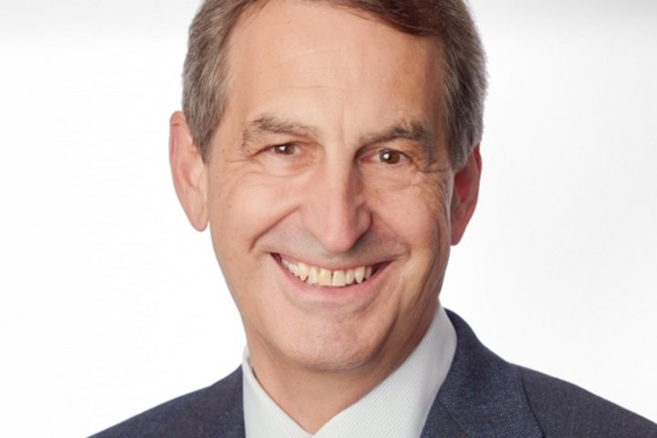 Dr. Peter Czermak